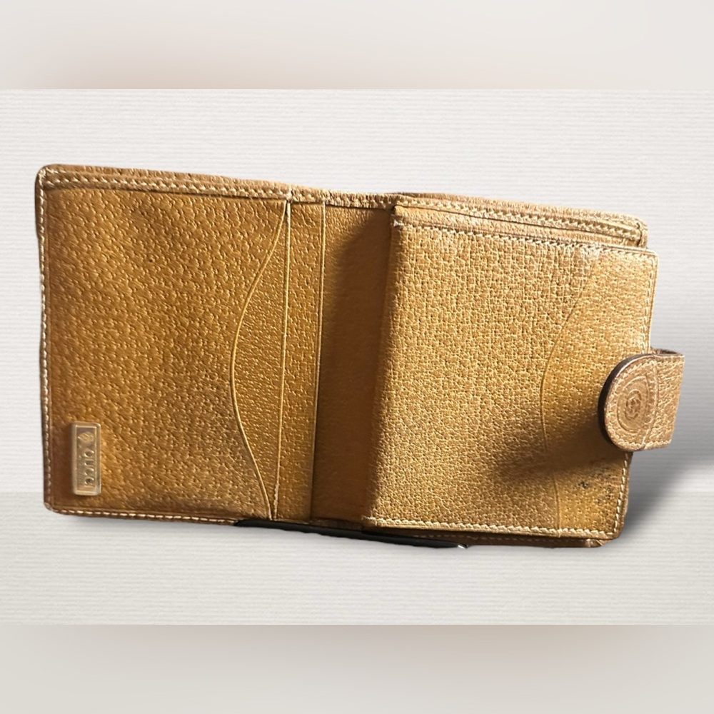 Gucci | Bi Fold Snap Closure W/ Kisslock Coin Poc… - image 3